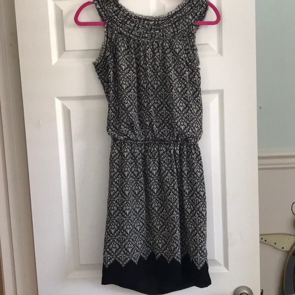 Dress - Picture 1 of 2